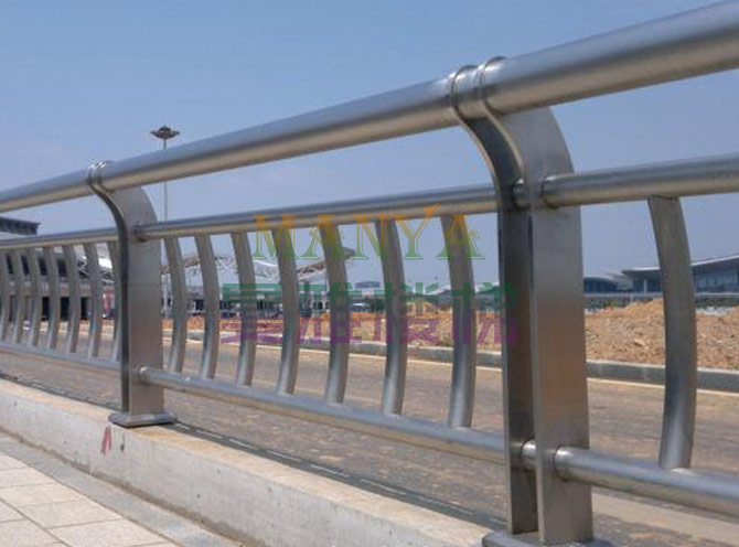 雙片不銹鋼橋梁護(hù)欄 MH-Q05